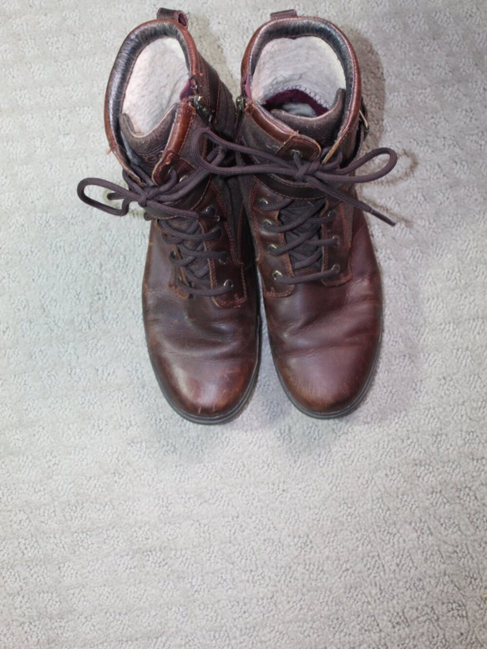 UGG Women's Waterproof Leather Boots Size 8.5 Brown - Picture 2 of 9